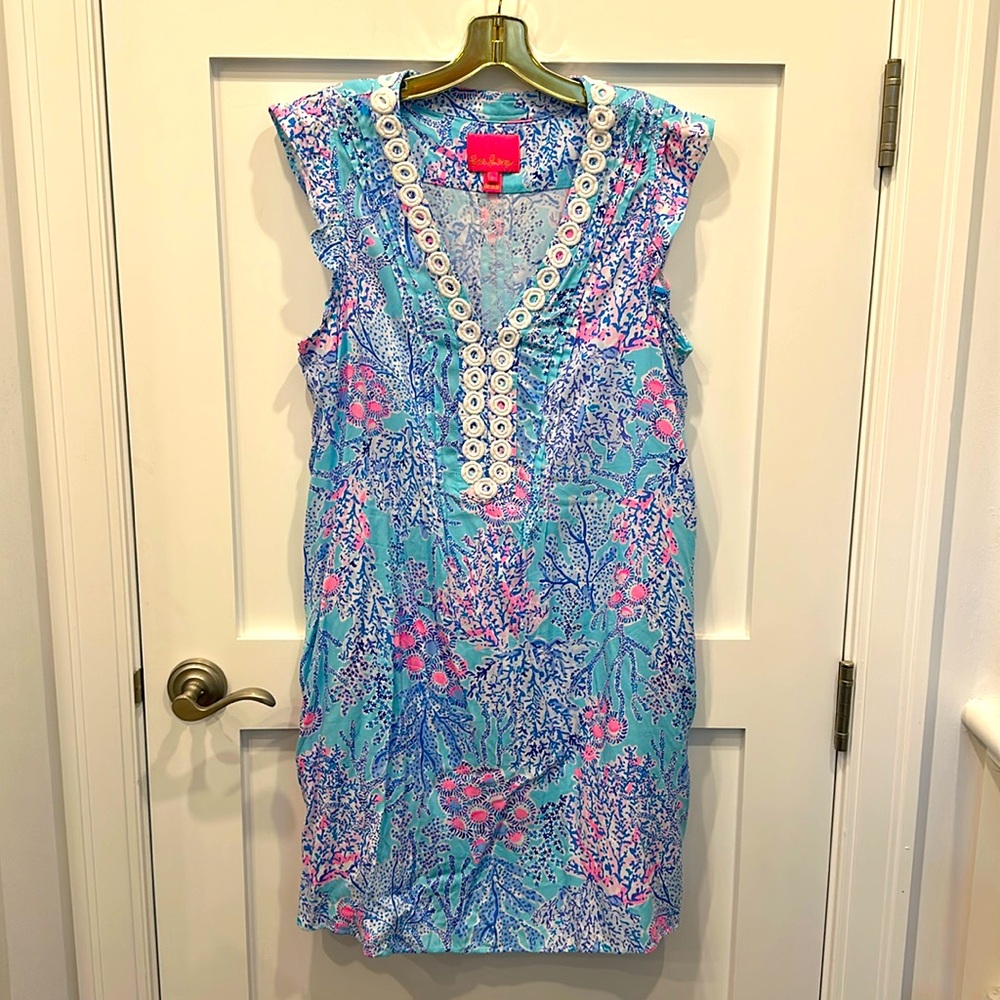 Lilly Pulitzer Shift Dress. Size Large. Excellent Condition.
